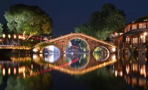 热闹的乌镇时间就要到了 请到“网”里来 热闹的乌镇时间就要到了 请到“网”里来